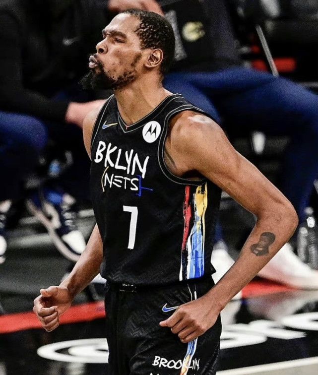 败北引发热议！，杜兰特在澳大利亚队比赛中领先优势明显气势如虹延续