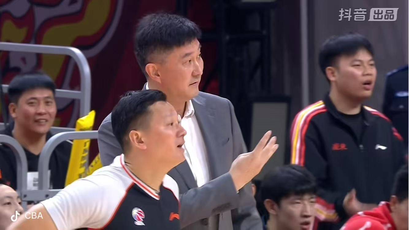 kaiyun体育-转会期CBA常规赛焦点战，广州队豪取连胜，震撼外界，团队化学反应显著的简单介绍-kaiyun体育